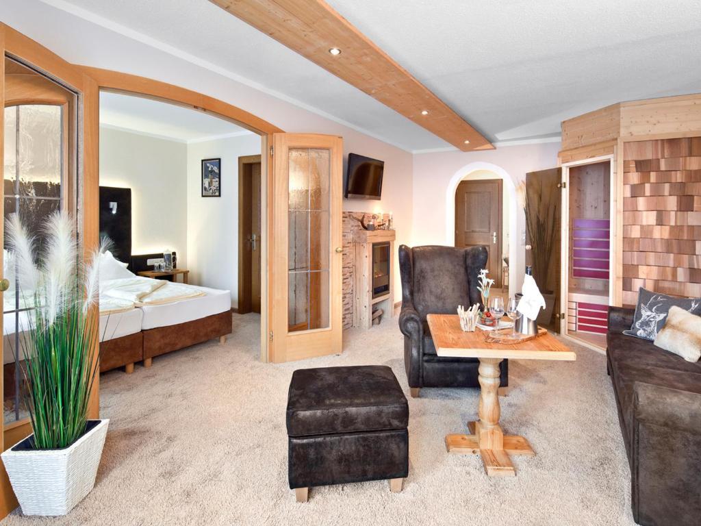 Hotel "Zum Ritter" Tannheim Rum bild