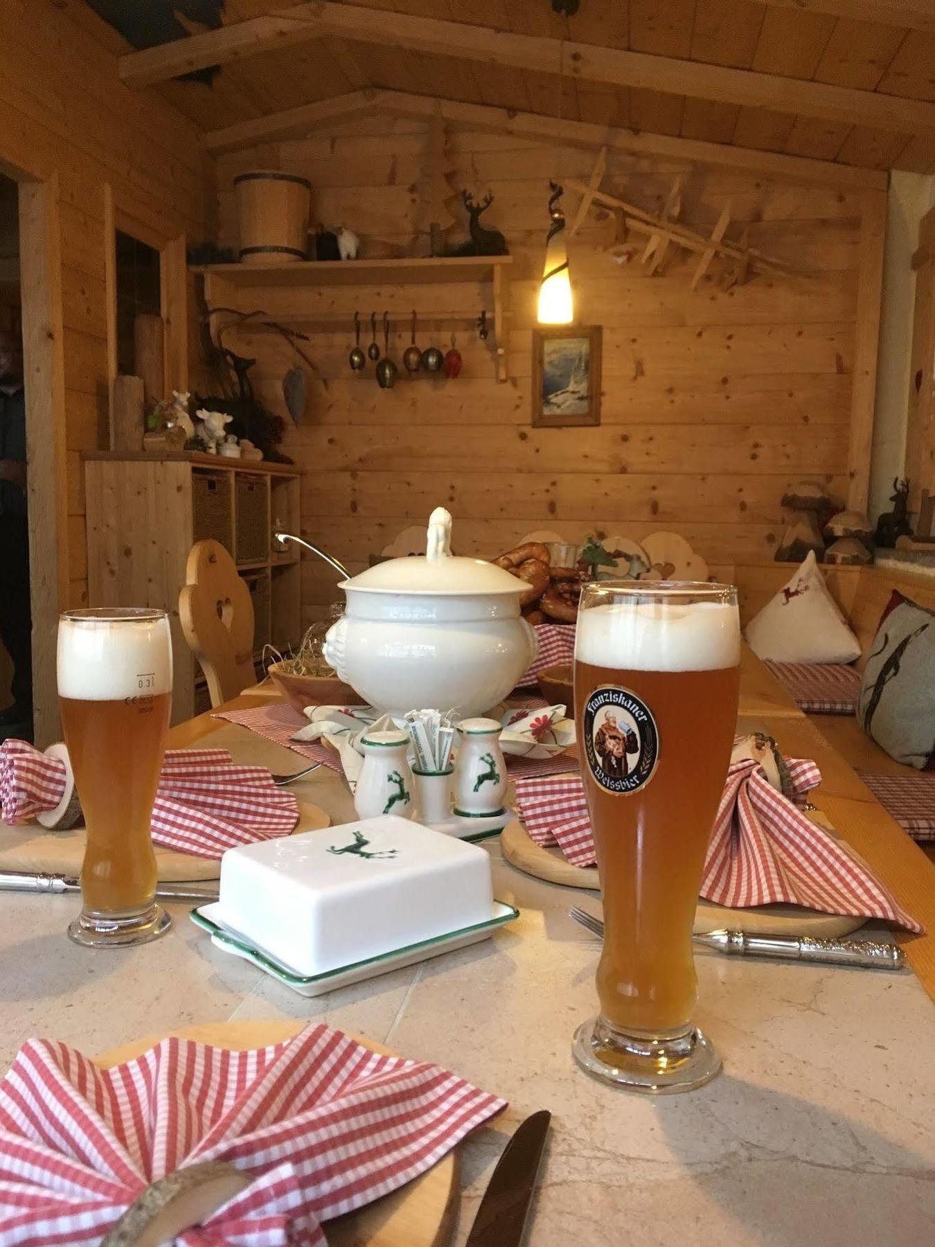 Hotel "Zum Ritter" Tannheim Exteriör bild